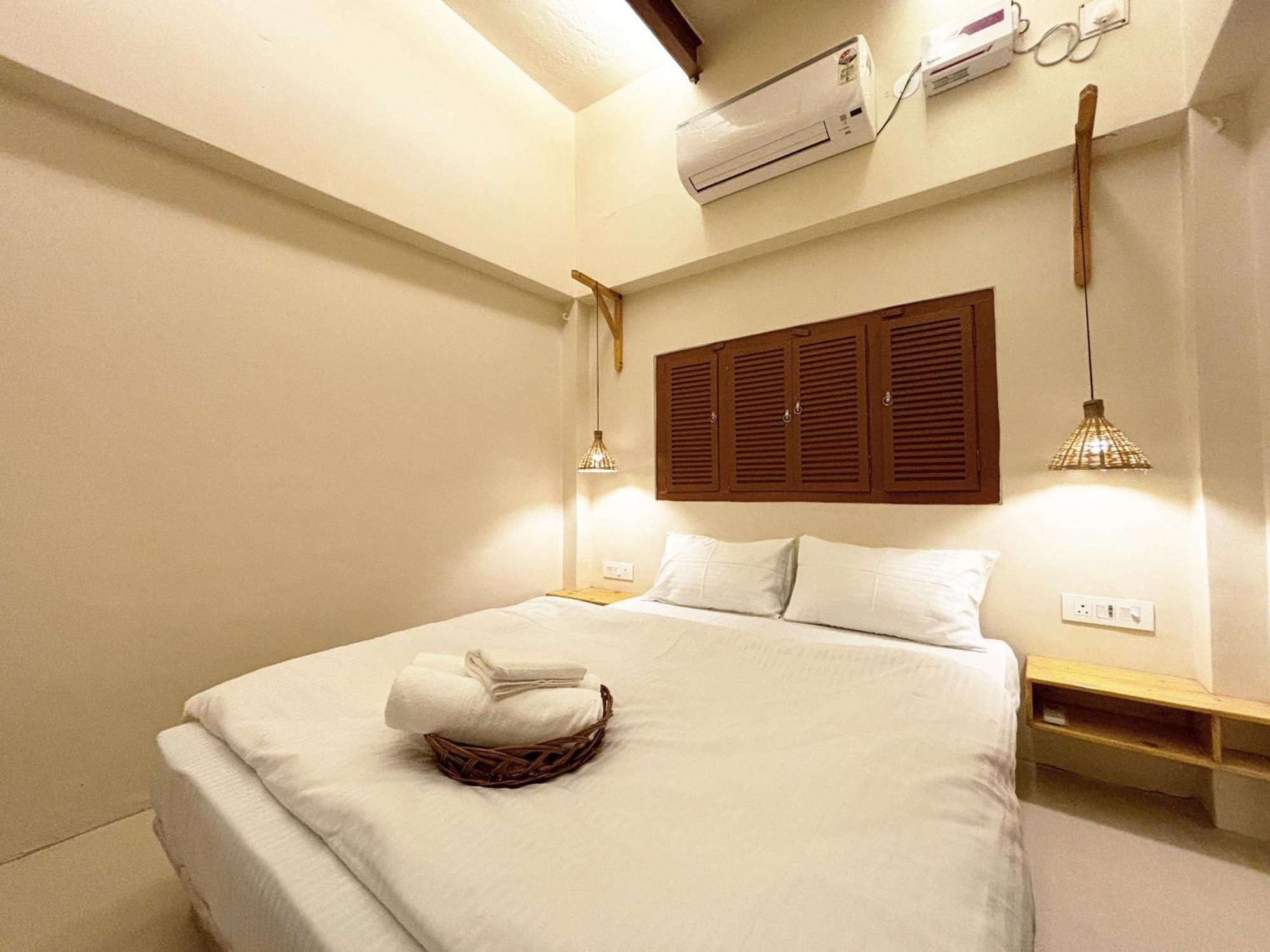 Vintage River Homestay Varanasi Exterior foto